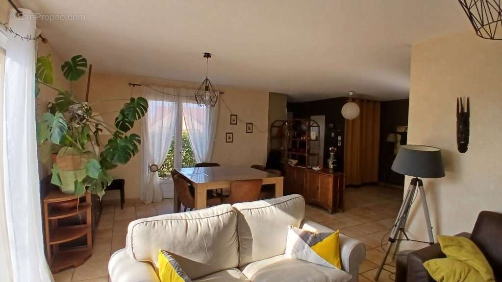 Maison à CHALON-SUR-SAONE