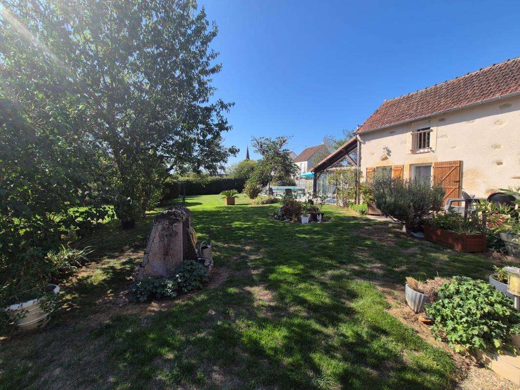 Maison à CHASSIGNOLLES