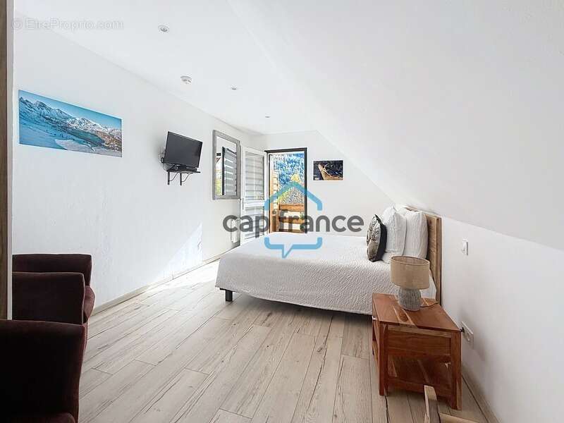 Commerce à VILLARS-COLMARS