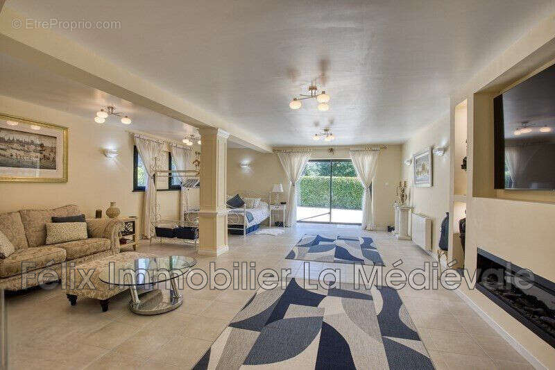 Maison 265 m² à Sarlat-La-Caneda  - photo 7