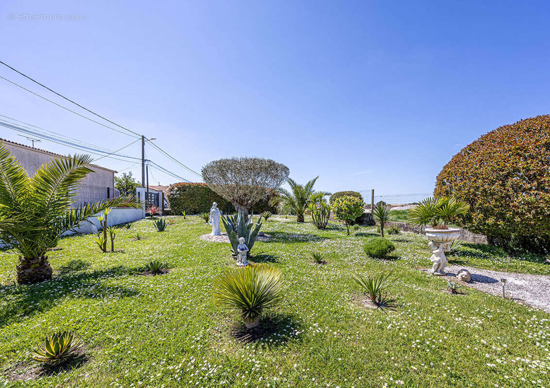Maison à SAINT-GEORGES-DE-DIDONNE