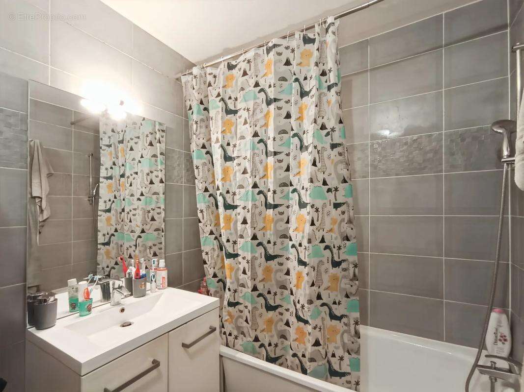 Appartement à ROSNY-SOUS-BOIS
