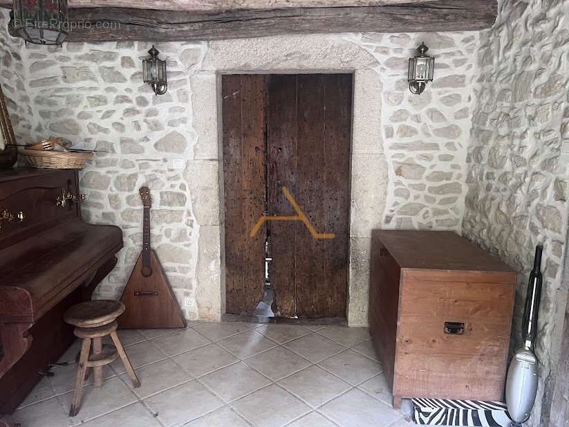 Maison à LA BEGUDE-DE-MAZENC