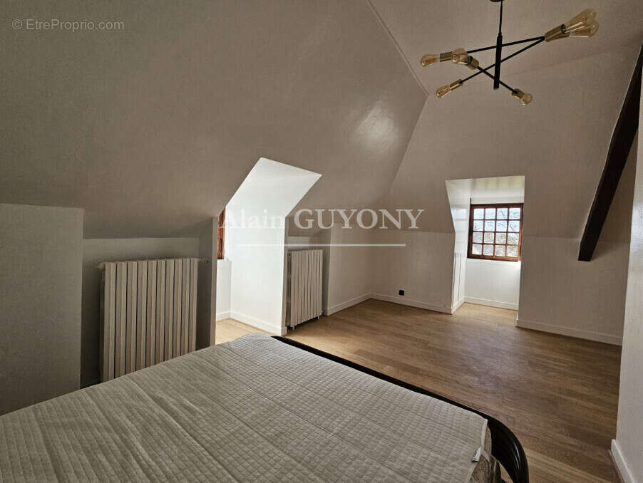 Maison à PONT-L&#039;EVEQUE