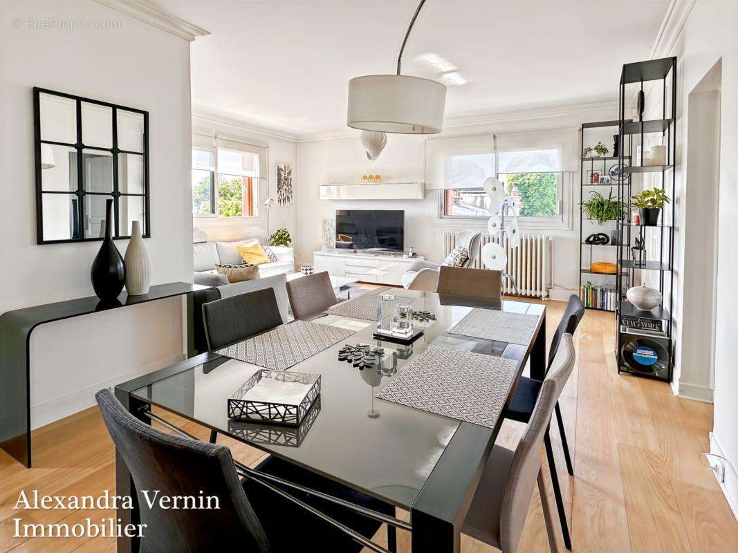 Appartement familial Saint-Germain-en-Laye rue de Tourville dernier étage refait à neuf - photo 2