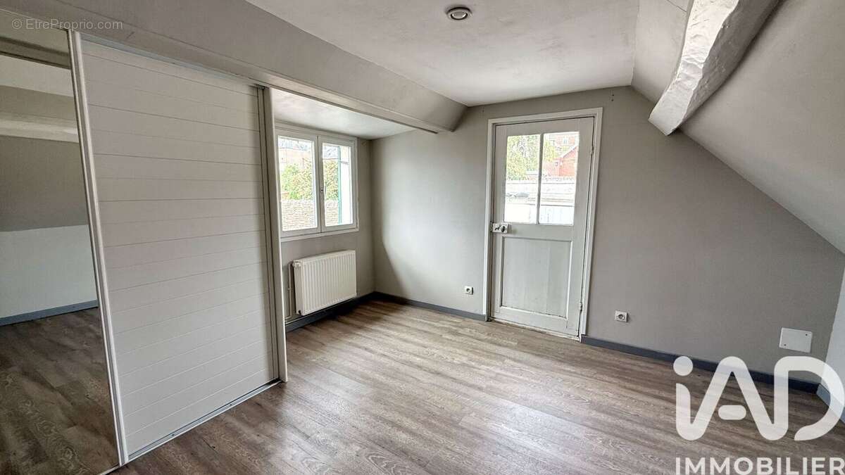 Photo 5 - Maison à BEAUVAIS