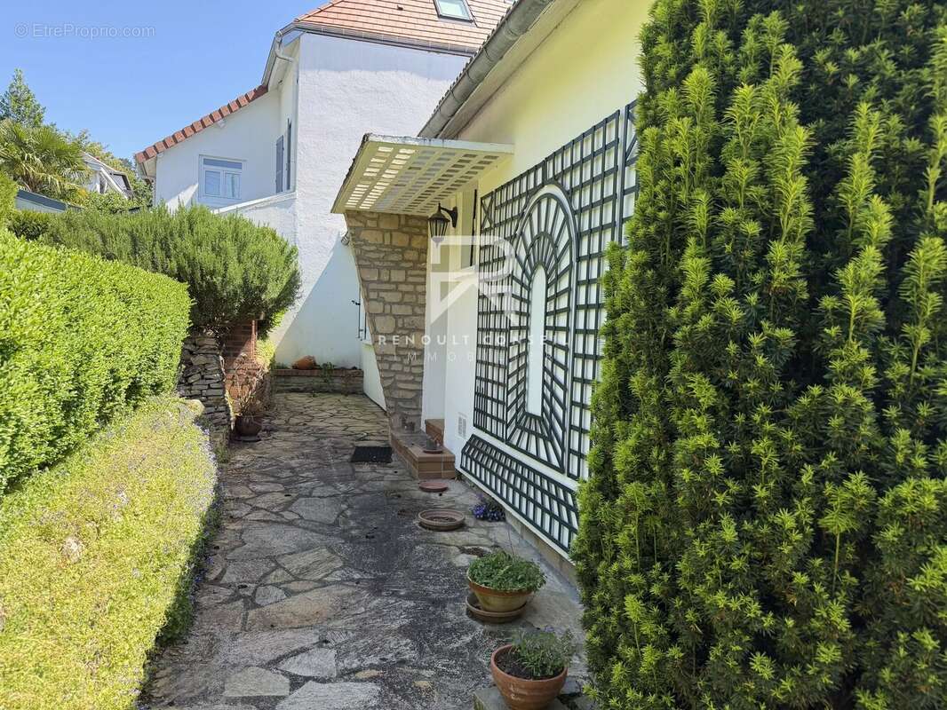 Maison à BOIS-GUILLAUME