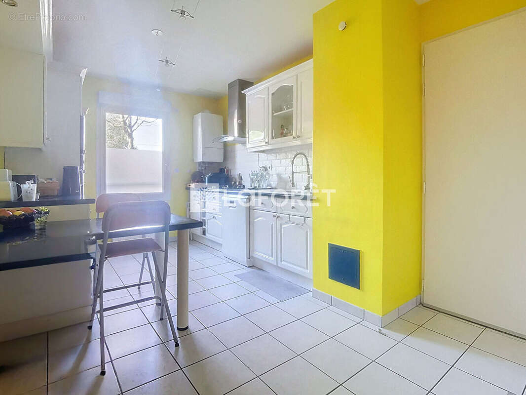 Appartement à MIRIBEL