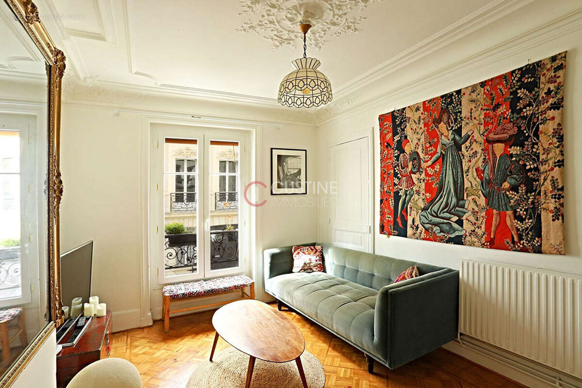 Appartement à PARIS-18E