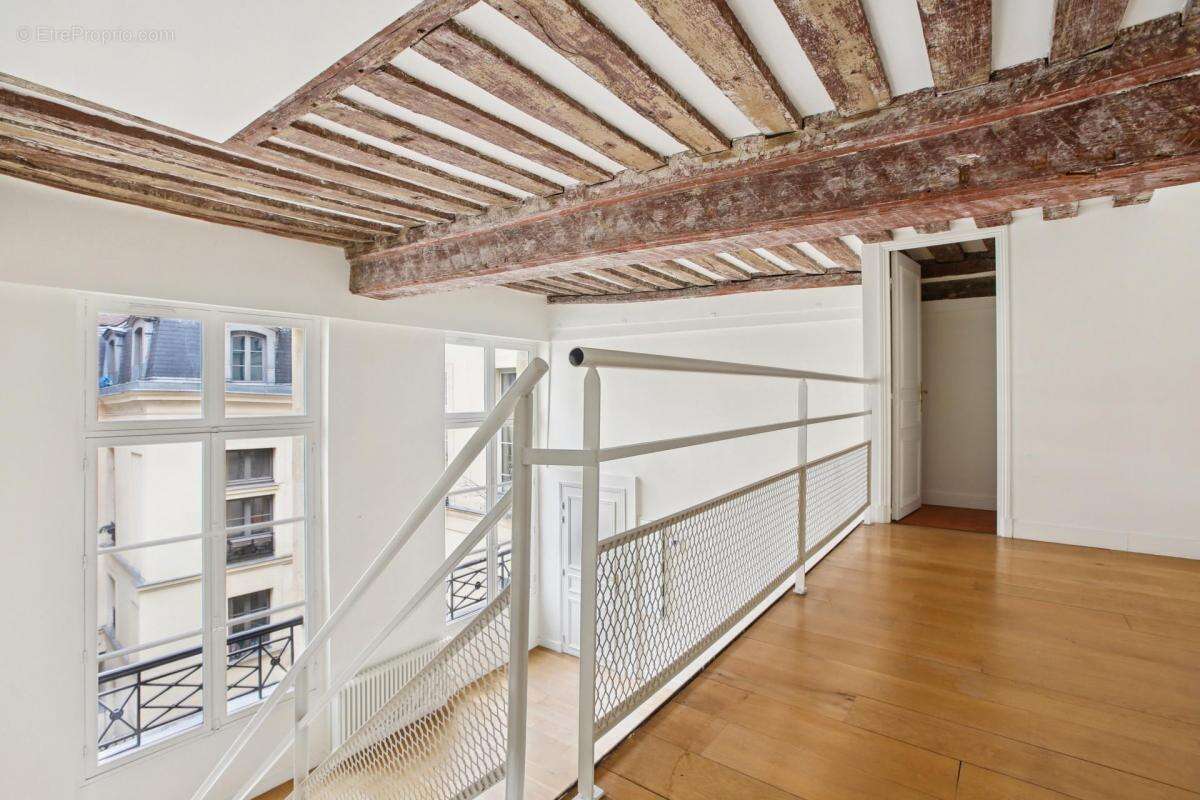 Appartement à PARIS-4E