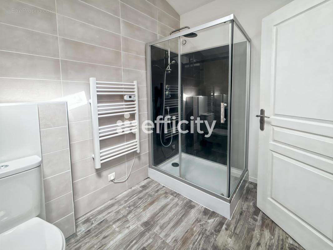 Appartement à BRIZAMBOURG