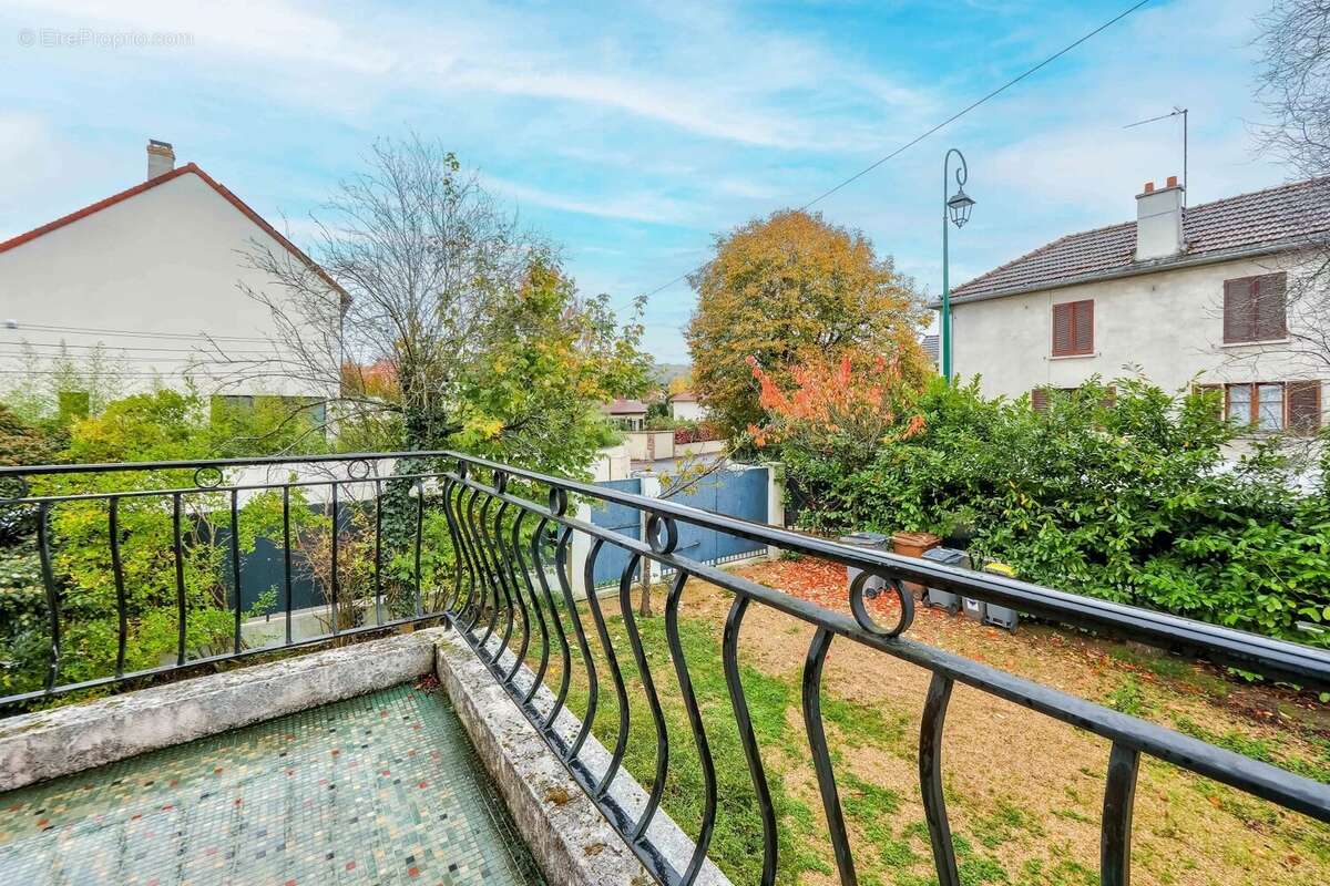 Maison à CROISSY-SUR-SEINE
