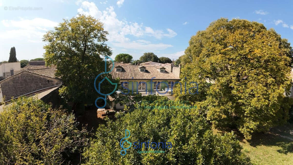 Maison à GALLARGUES-LE-MONTUEUX