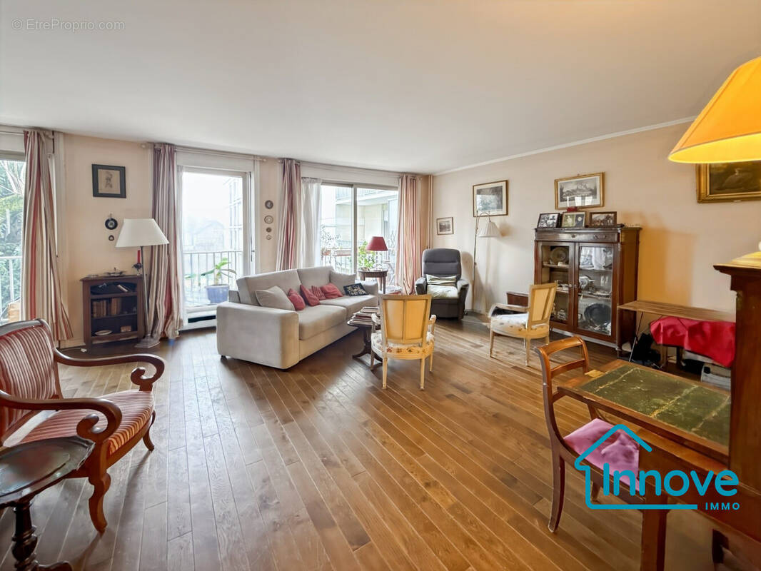 Appartement à VERSAILLES