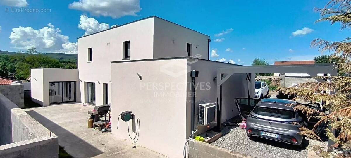 Maison à SAINT-CHAMOND