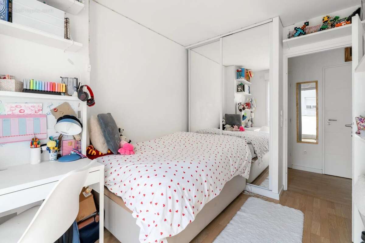 Appartement à CLICHY