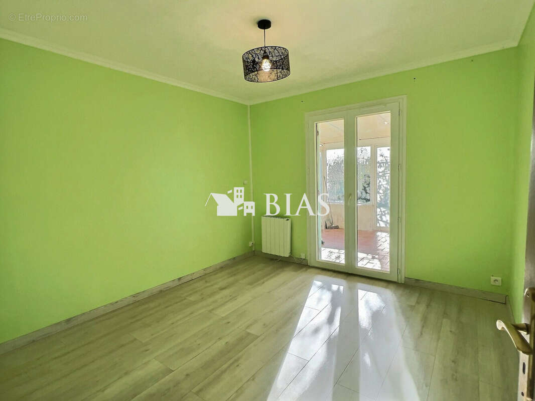 Maison à BOURNAINVILLE-FAVEROLLES