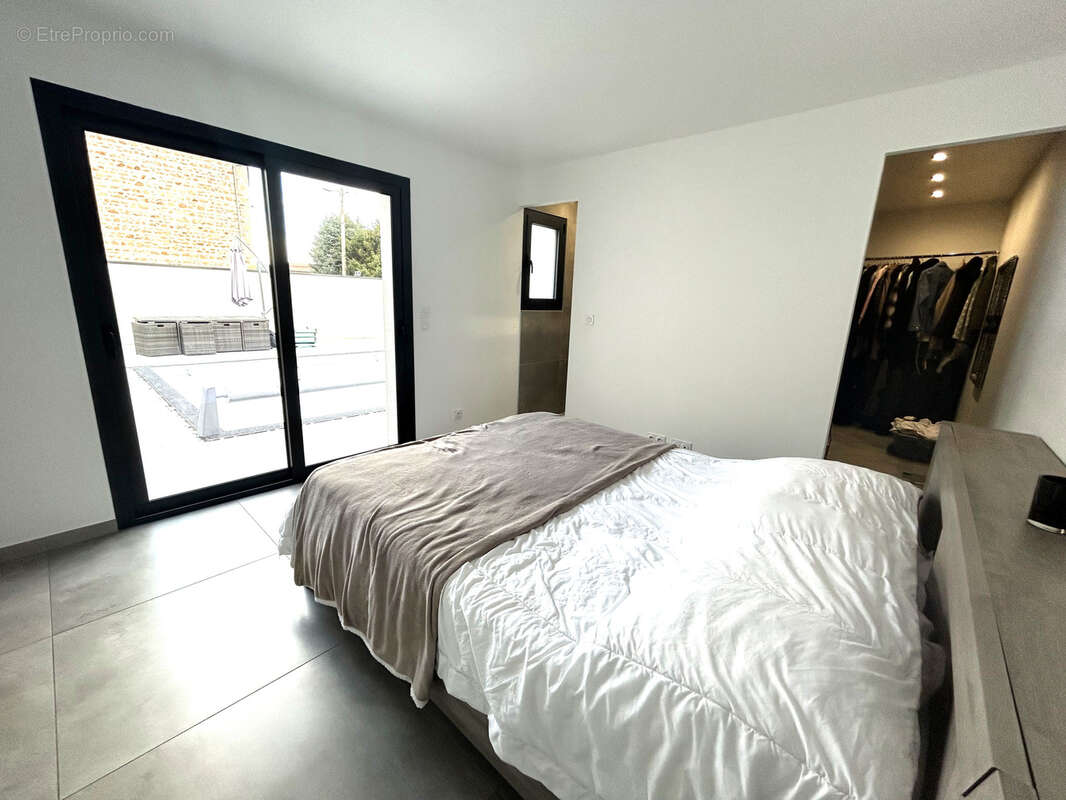 Maison à SAINT-JUST-SAINT-RAMBERT