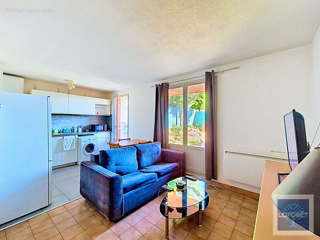 Appartement à VALLAURIS