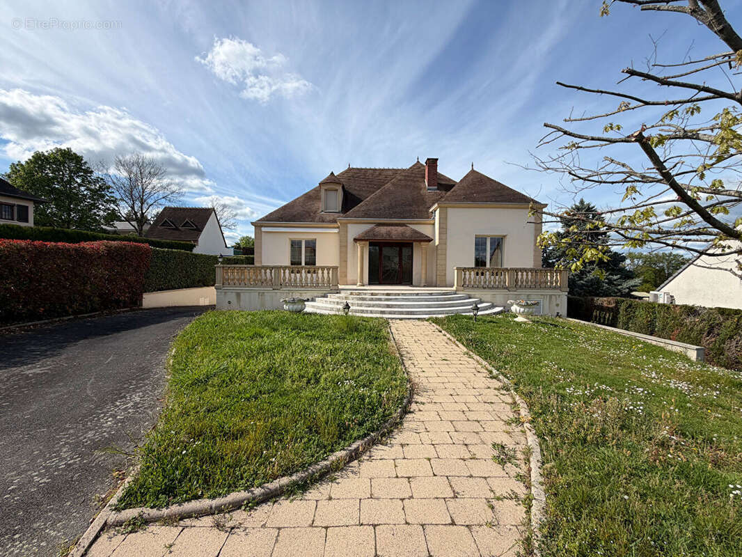 Maison à PREMILHAT