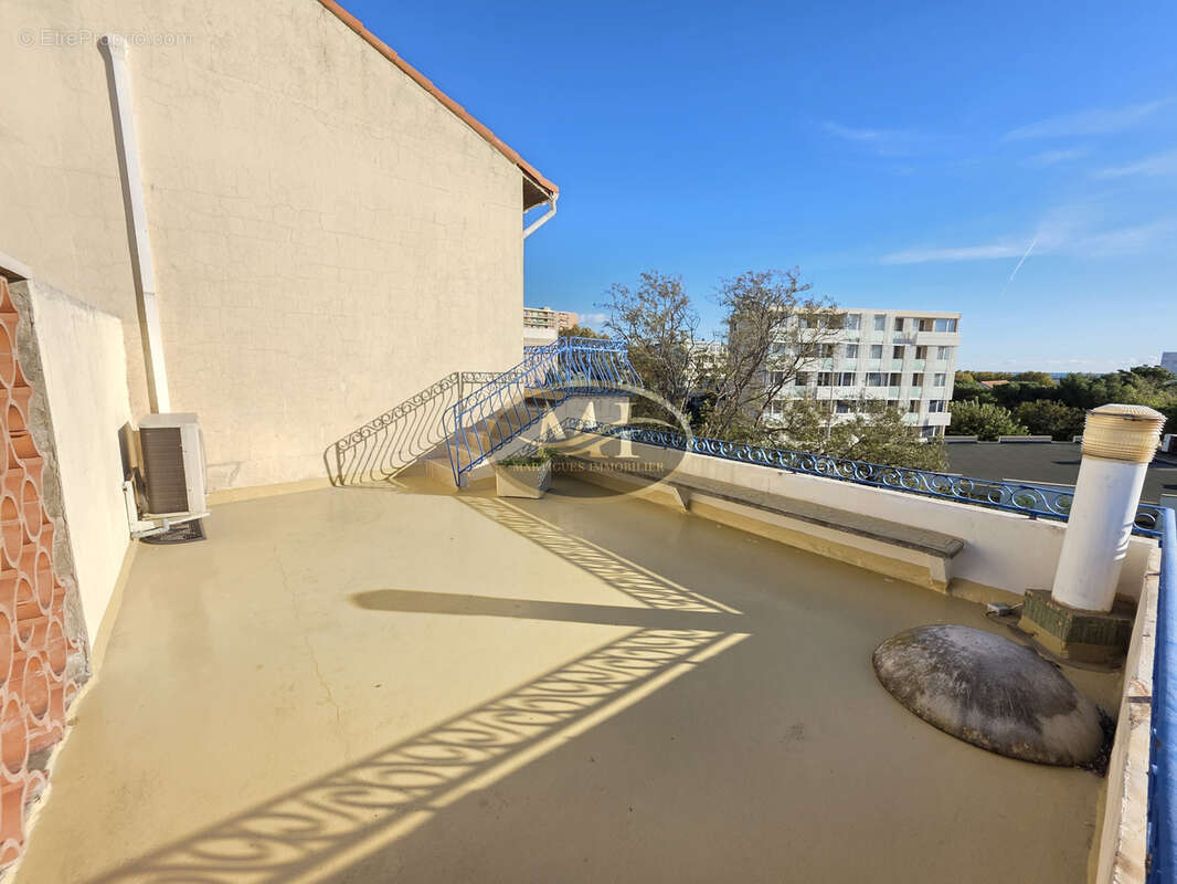 Appartement à PORT-DE-BOUC