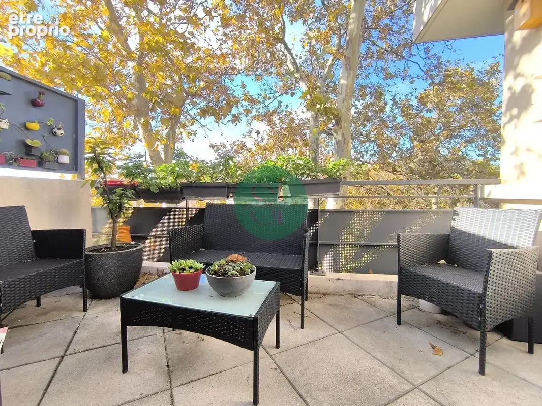 Six fours - appartement t3 60m2 avec terrasse et parking - photo 10
