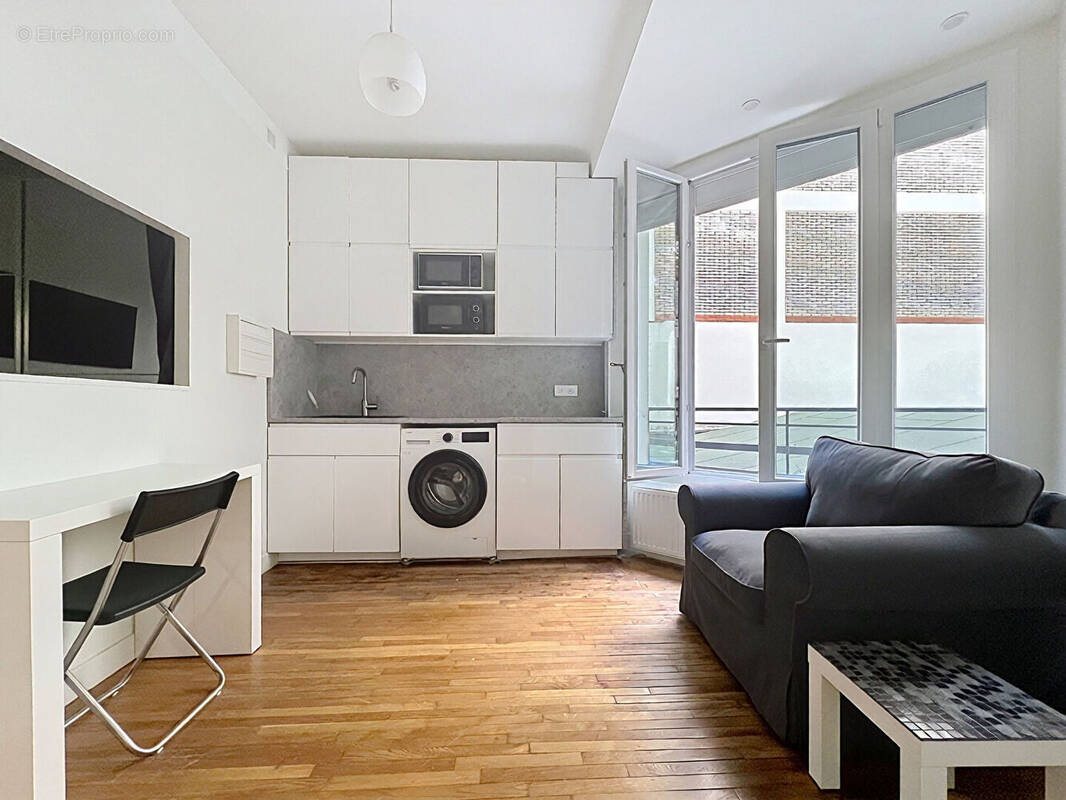 Appartement à PARIS-2E