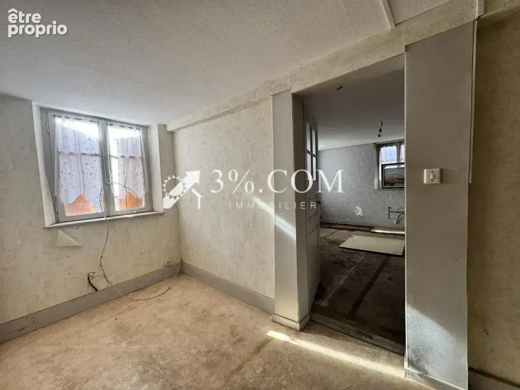 3%COM Maison (139 m2)  à rénover  avec 300m2 de dépendances - photo 13