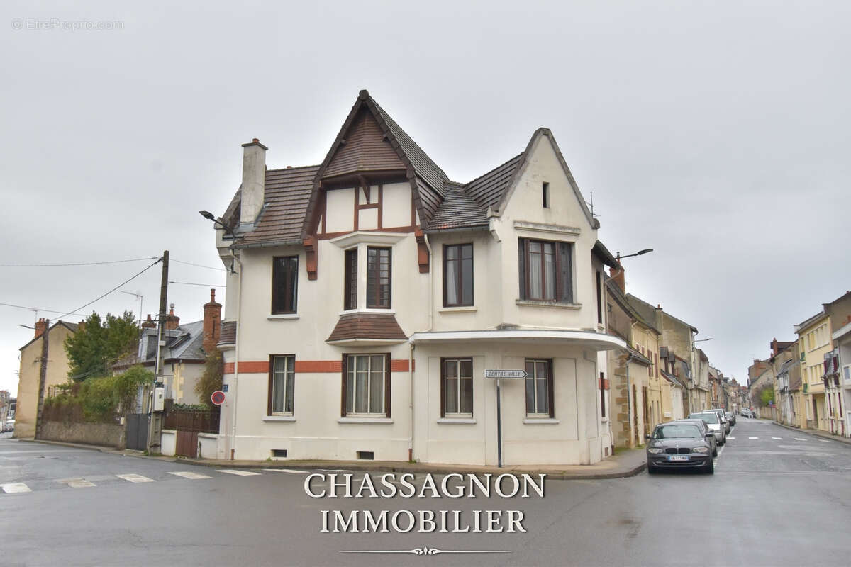 Maison à MOULINS