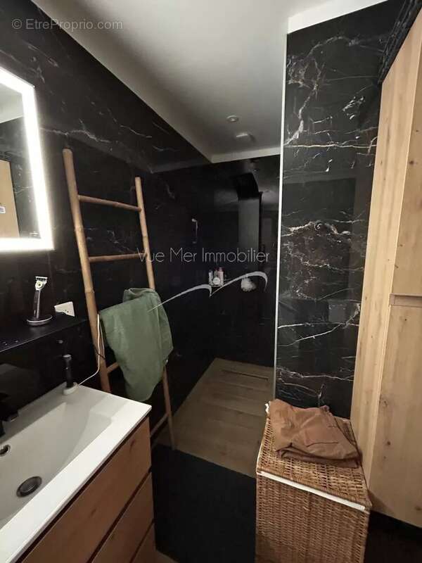 Maison à BORMES-LES-MIMOSAS