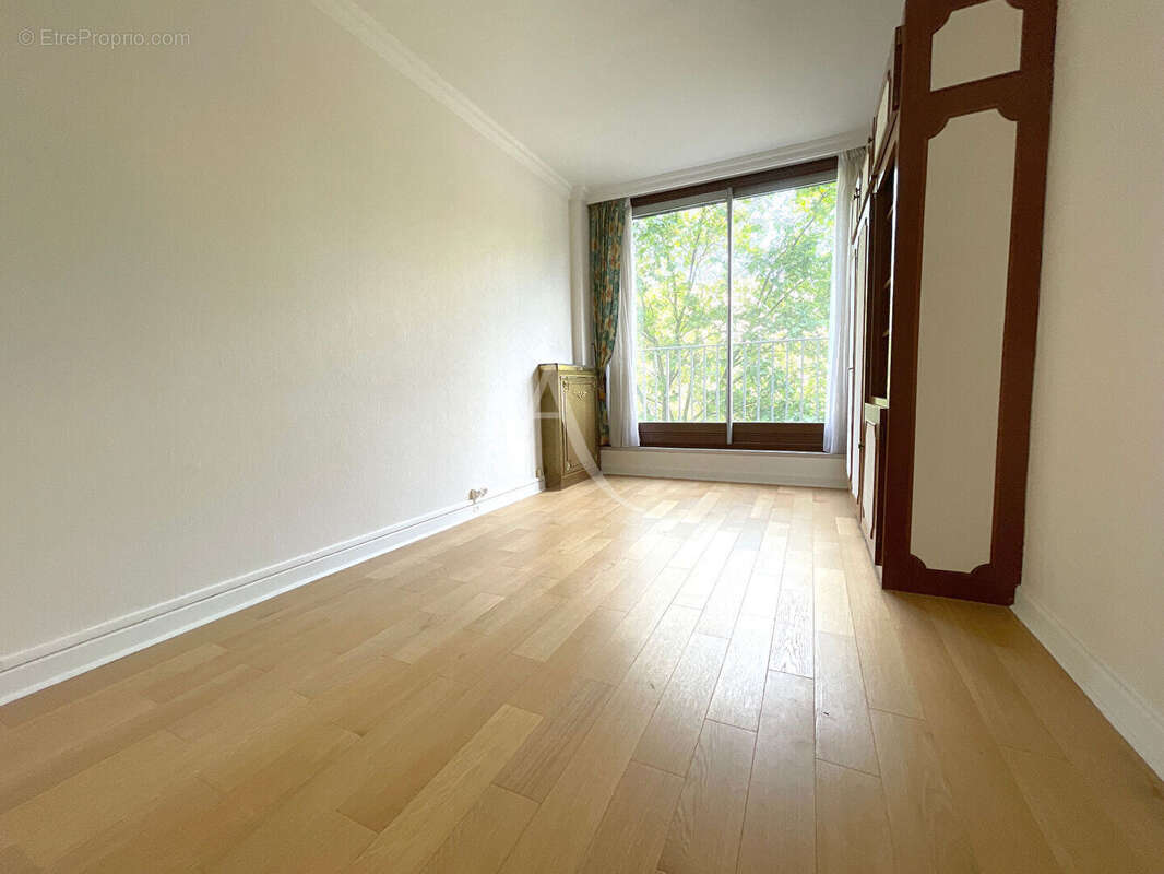 Appartement Paris 3/4 pièce(s) 85 m2 - photo 3