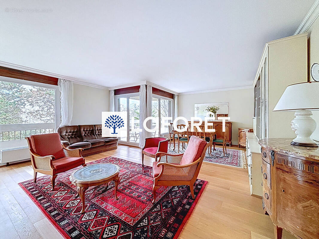 Appartement à NOISY-LE-ROI