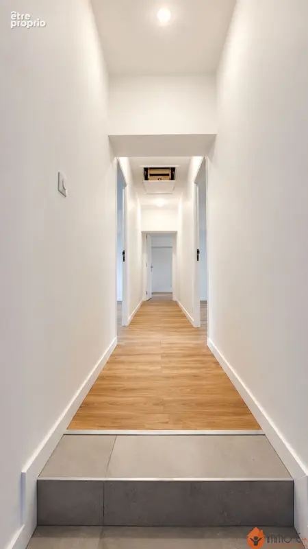 Maison 138 m² à Bussy-Saint-Georges  - photo 4