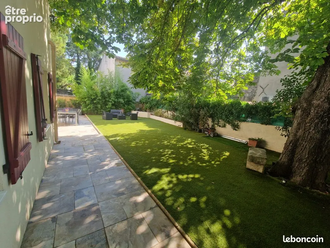Maison de ville rénovée avec piscine, toit-terrasse et jardin ? emplacement idéal - photo 5