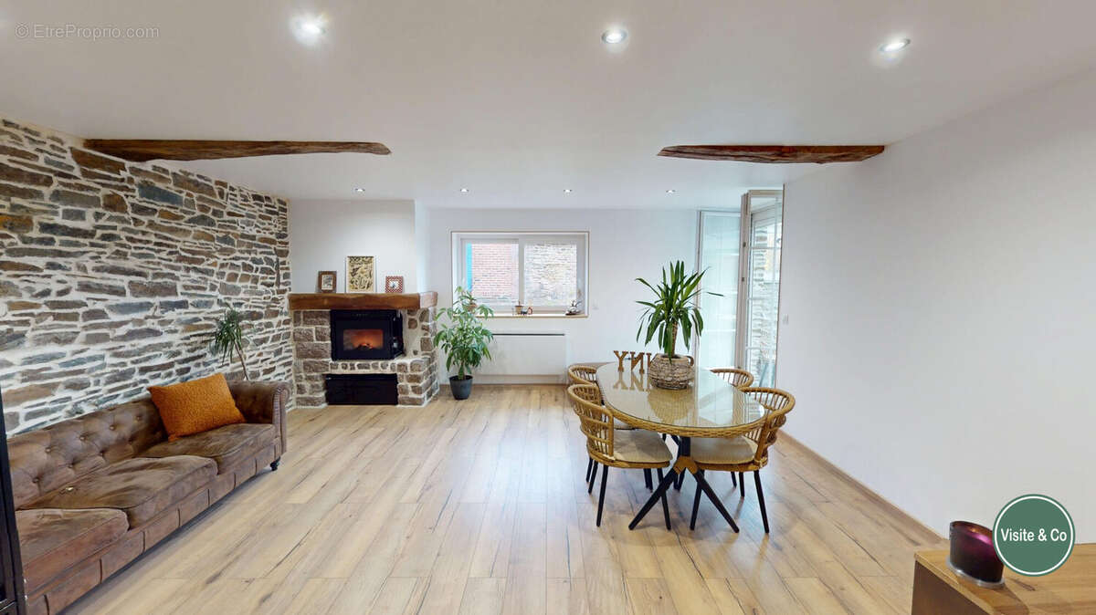 Maison à LE MESNIL-VILLEMENT