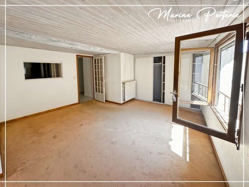  EXCLUSIVITÉ – Maison de ville avec 2 garages et balcons à Auch - photo 7
