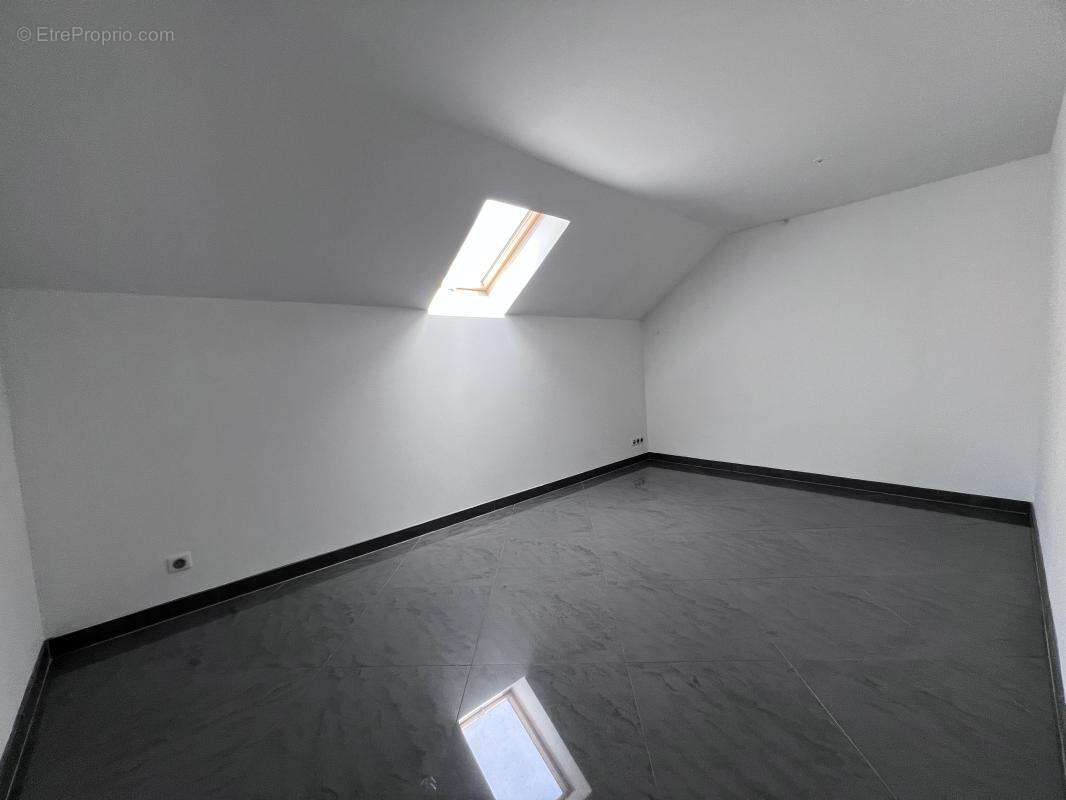 Appartement à HERICOURT