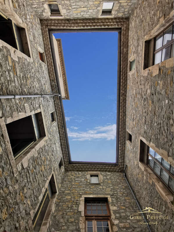 Appartement à MONTELIMAR