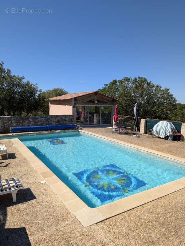 Maison à SAINT-SATURNIN-LES-APT