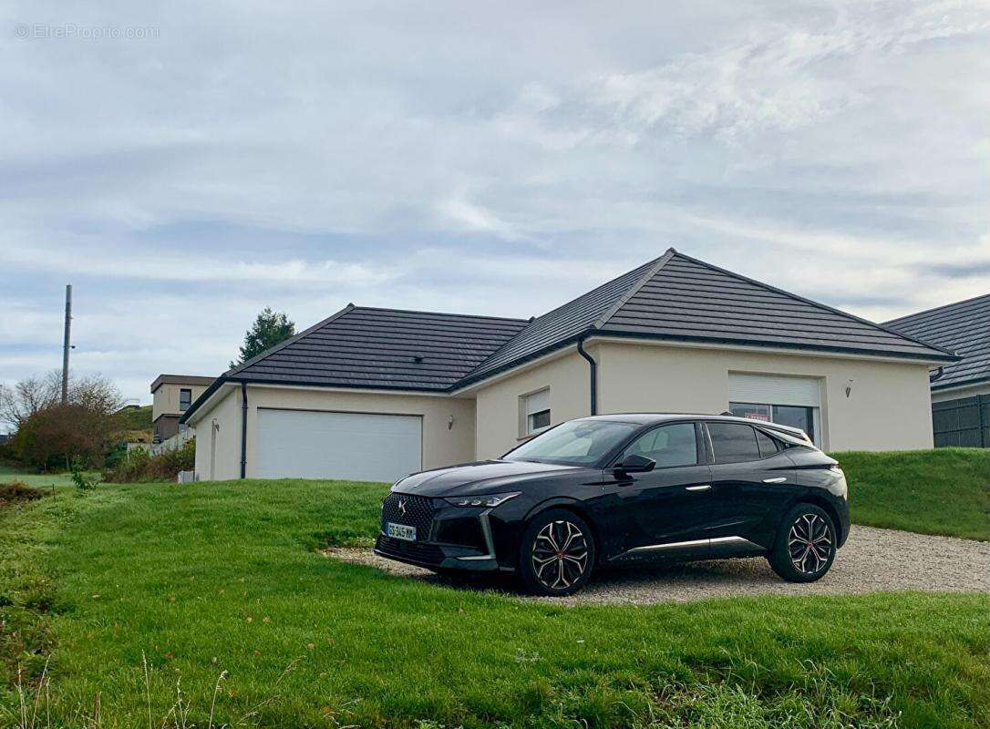 Maison à DAMPIERRE-LES-BOIS