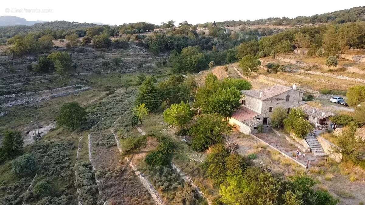 Maison à ALBA-LA-ROMAINE