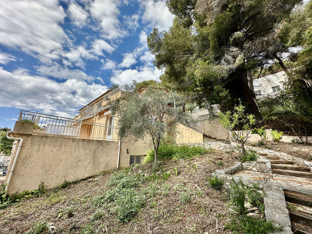 Villa à rénover - emplacement exceptionnel - vue mer panoramique - photo 20