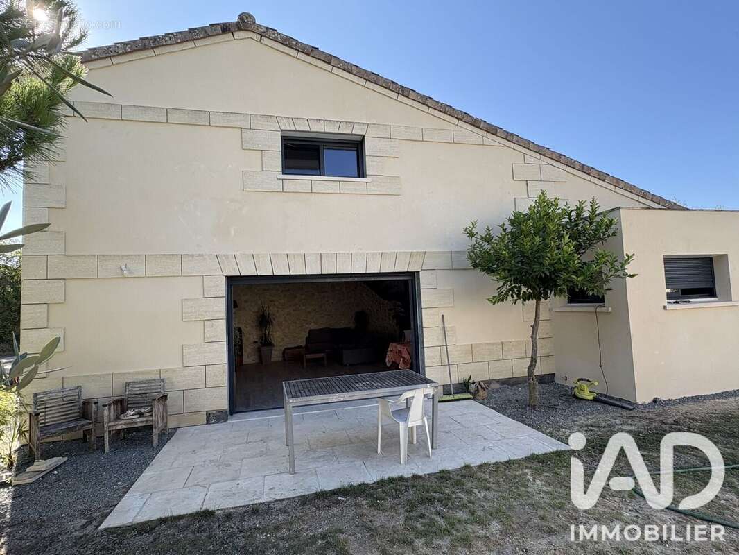 Photo 4