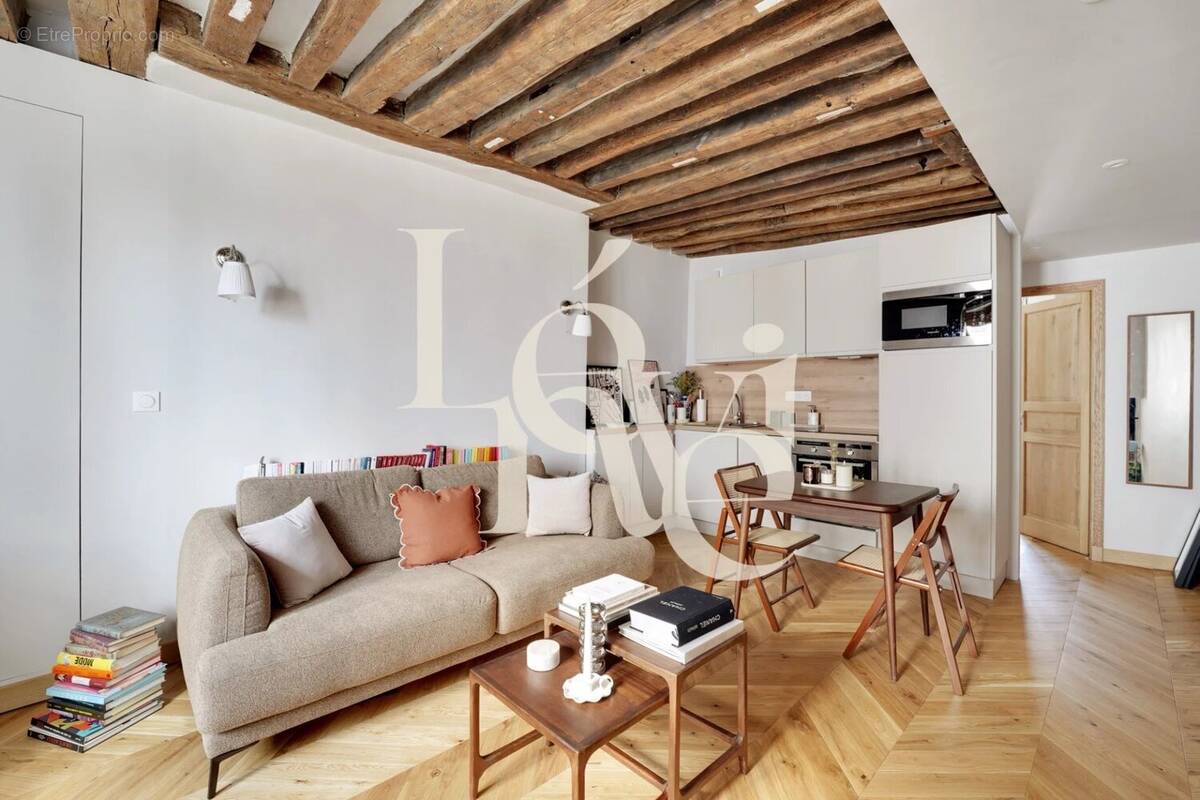 Appartement à PARIS-14E