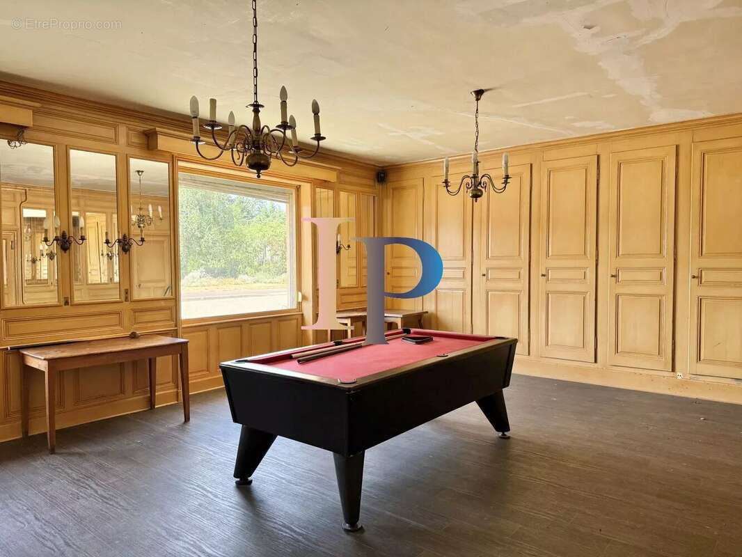 Ensemble immobilier de caractere - photo 10
