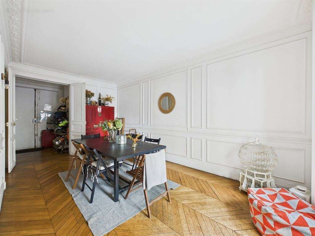 Appartement à PARIS-9E
