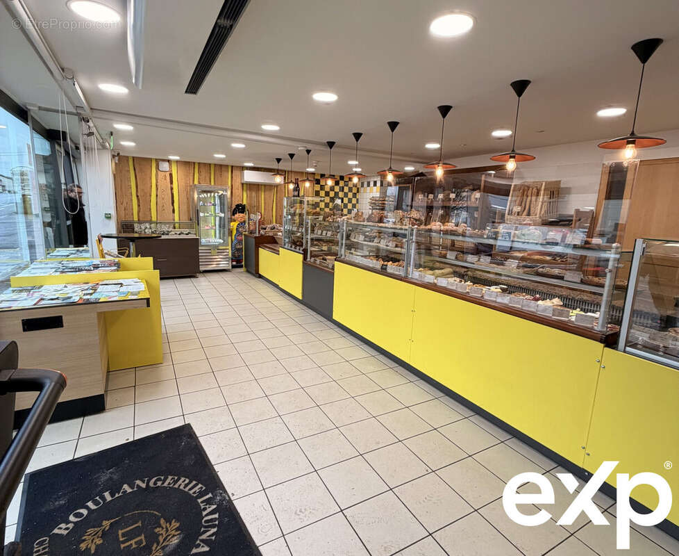 Commerce à CHAMPENOUX