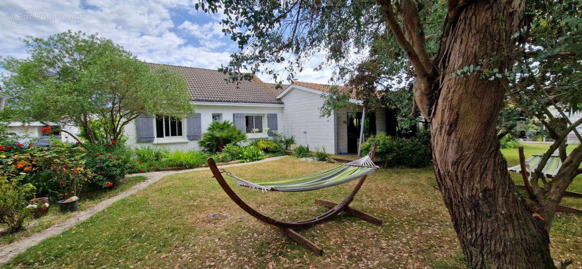 Maison à SAINT-MICHEL-CHEF-CHEF