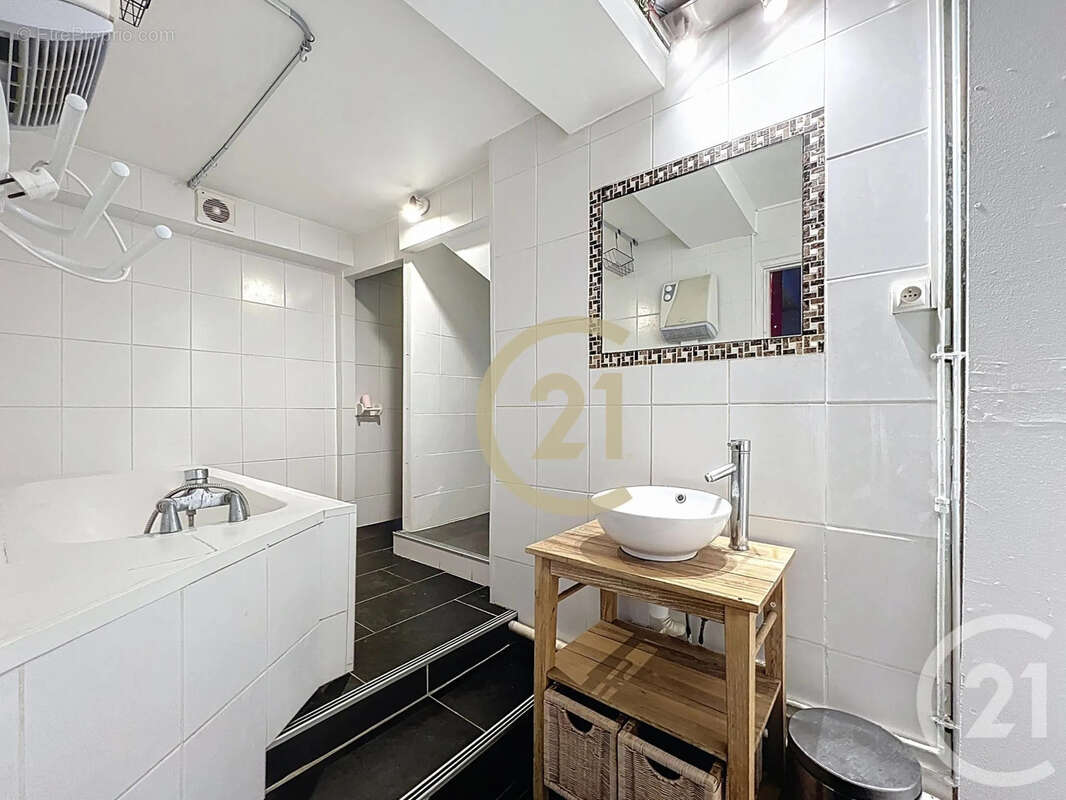 Maison à BAGNOLS-SUR-CEZE