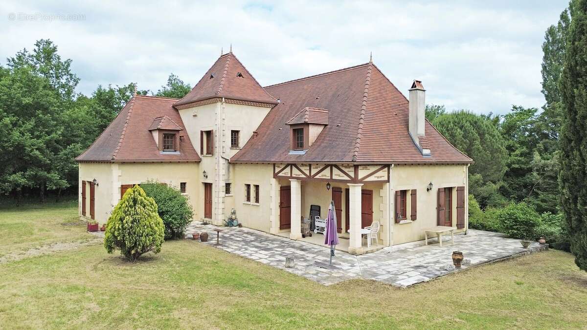 Maison à LAUZUN